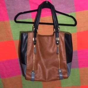 Like New Cesca Handbag